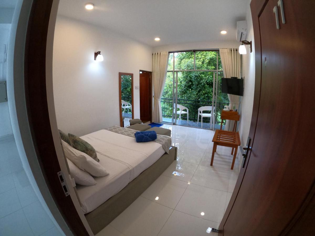 Hill Country Villa แคนดี้ ภายนอก รูปภาพ